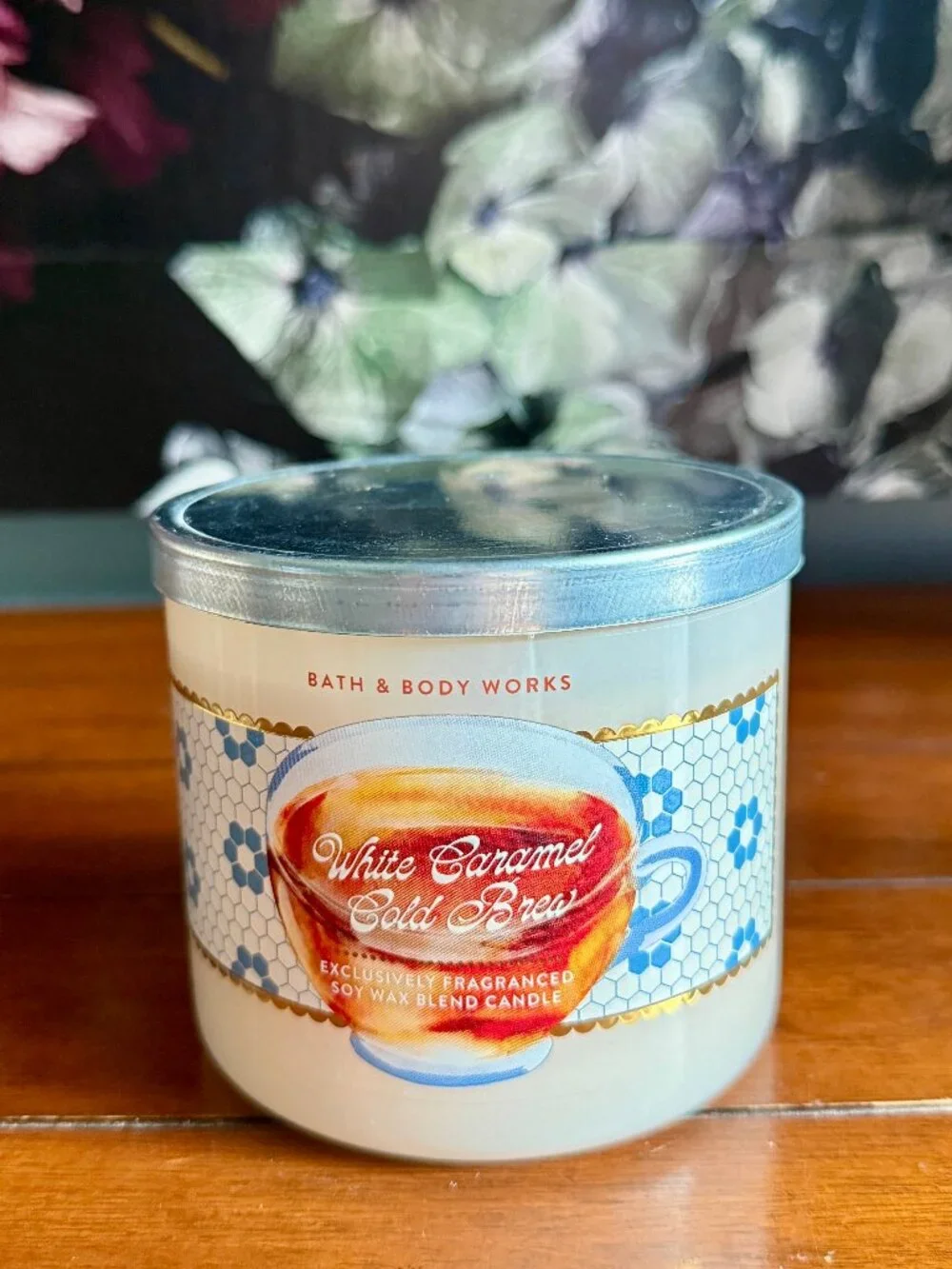 NEW WHITE CARAMEL COLD BREW 3-Wick Candle Bath & Body Works
